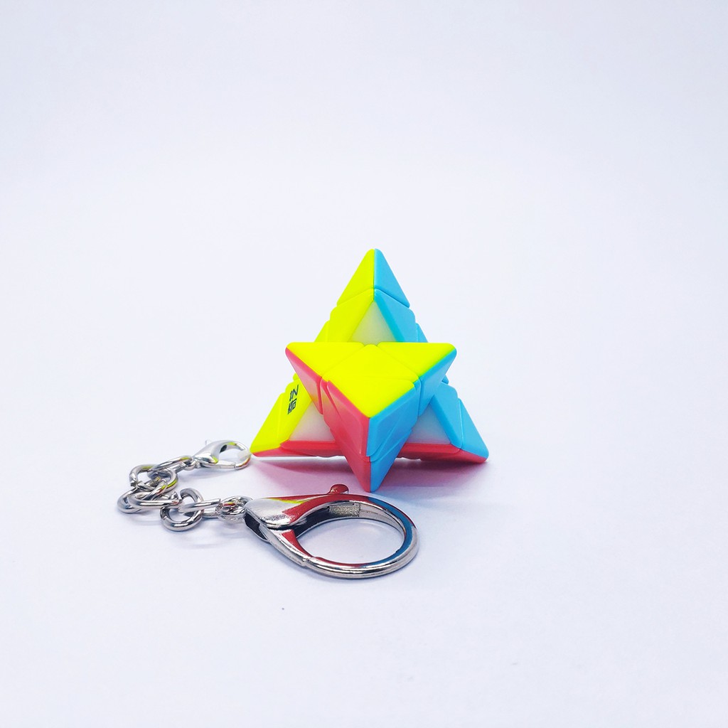 พวงกุญแจ รูบิค พีระมิด รูบิค ของแท้ อย่างดี pyraminx cube Qiyi Rubik's ...
