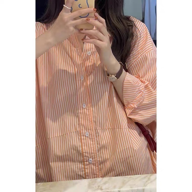 ภาพสินค้าMC2859 เสื้อเชิ้ต ลายทาง แฟชั่นผู้หญิง เสื้อแขนยาว สไตล์ฮ่องกง เสื้อคลุม Orange/freesize จากร้าน mv_p4ve_9x บน Shopee ภาพที่ 2
