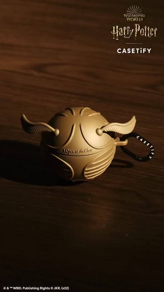 พร้อมส่ง-limited-edition-golden-snitch-airpods-pro-case