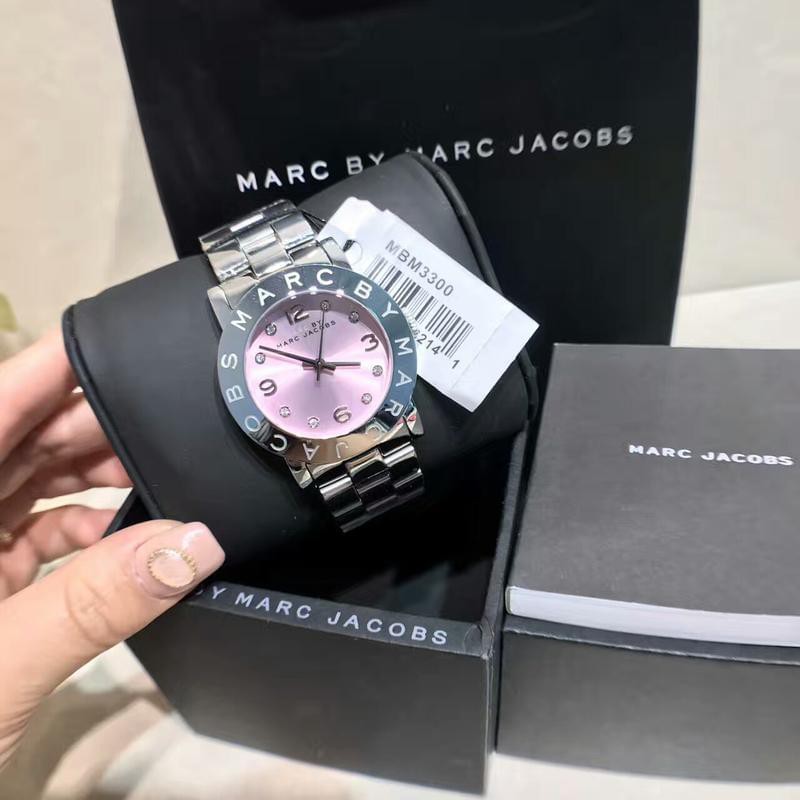 marc-jacobs-mbm3300-womans-round-quartz-watch-stainless-minimalist-wristwatch-witness-diamond-encrusted-dial