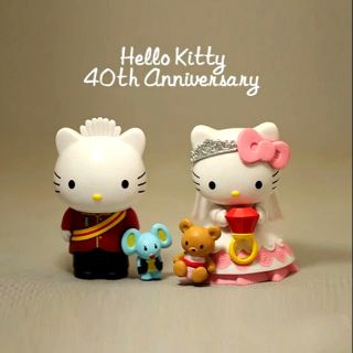 โมเดล คิตตี้ เจ้าชายกับเจ้าหญิง >>  Sanrio Hello Kitty Figures Model Set