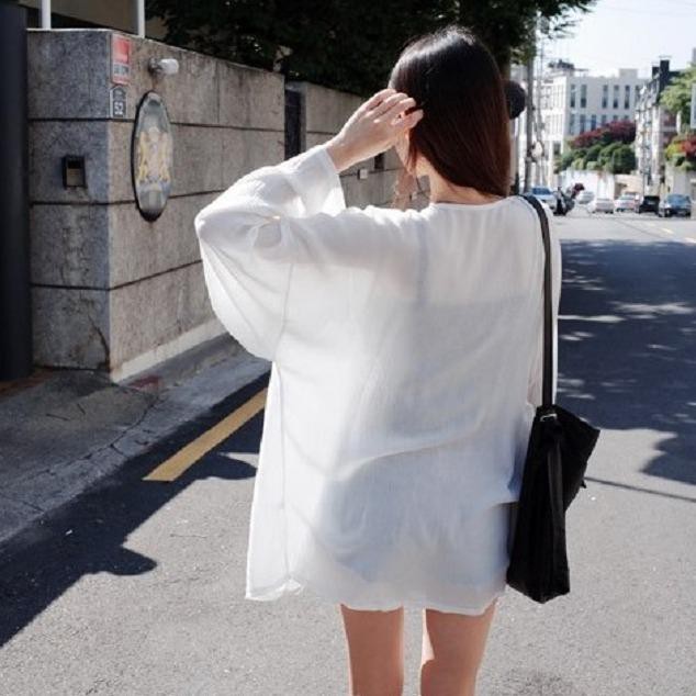ภาพสินค้าYYC เสื้อคลุมแฟชั่น เกาหลี เบาบางสวมสบาย (สีขาว) รุ่น 2065 จากร้าน yyc_shop บน Shopee ภาพที่ 3