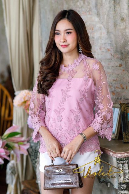 สีฟ้ามาใหม่จ้า-เสื้อลูกไม้ทรงใหญ่-อก-40-46-ปักลูกไม้สามมิติ-ทรงสวยหรูมากค่ะ
