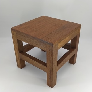 เก้าอี้เล็ก สี่เหลี่ยม ไม้สักแก่ (22x22xh20cm)