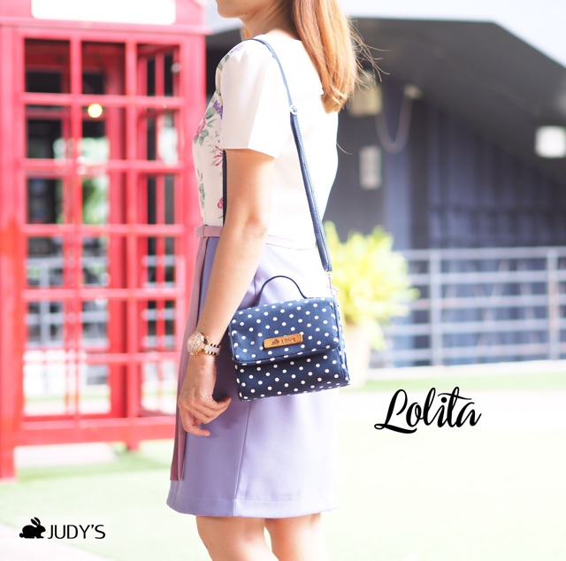 lolita-จุดขาวพื้นกรมท่า