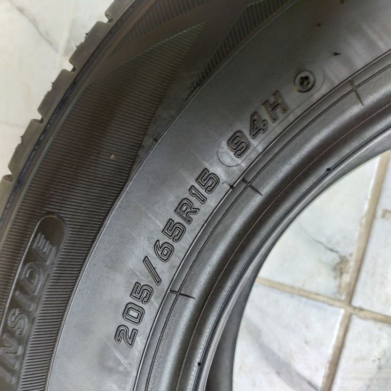 ราคาต่อเส้น-ยางใหม่ปี-21-dunlop-sp-touring-r1-ขนาด-205-65r15