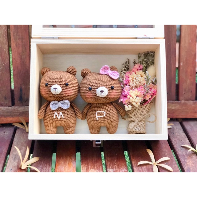 ตุ๊กตาหมี-พร้อมส่ง-เปลี่ยนชื่อ-ตุ๊กตาถัก-ของขวัญแต่งงาน-วาเลนไทน์-แต่งงาน-ตุ๊กตาบ่าวสาว-ตุ๊กตาหมี-ของขวัญ-วาเลนไท-คู่รัก