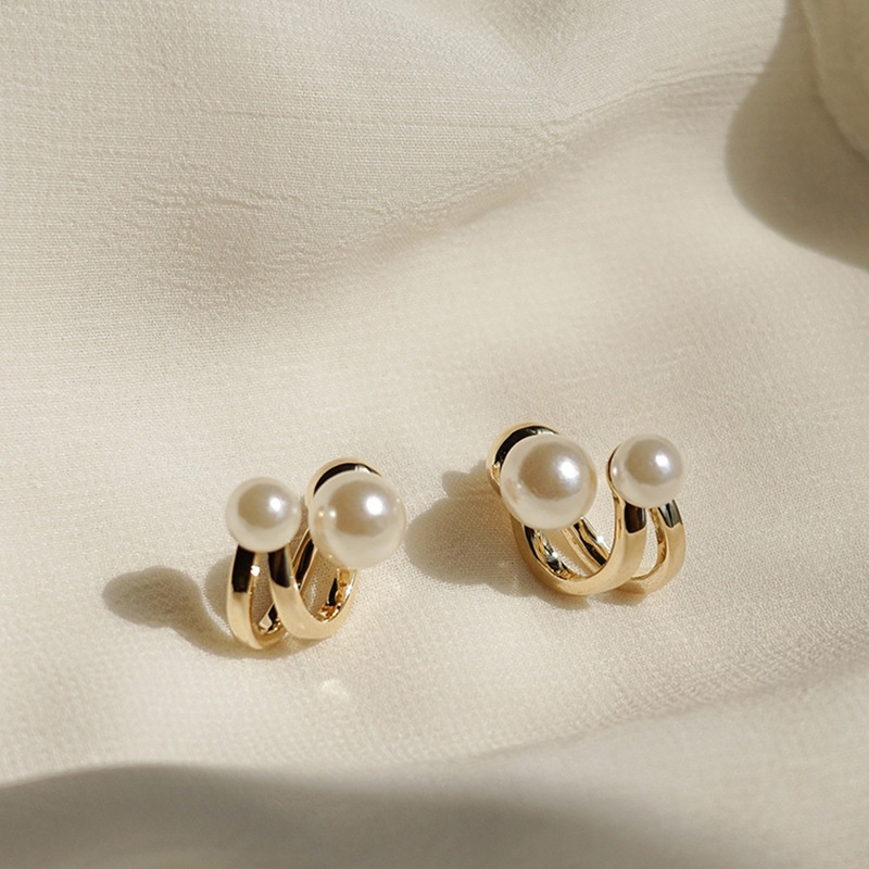 pearl-earrings-fashion-design-light-luxury-exquisite-accessories