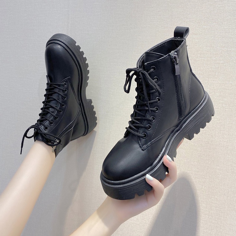 ภาพสินค้าMartin boots ใหม่ ins รองเท้าบูทสั้นผูกเชือกสีดำพื้นหนาแฟชั่นสไตล์เกาหลี จากร้าน kuike103.th บน Shopee ภาพที่ 4