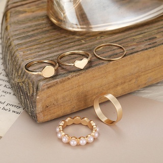 ภาพขนาดย่อของภาพหน้าปกสินค้า5Pcs/Set Fashion Luxury Pearl Butterfly Ring Set Snake Heart-shaped Gold Rings Women Jewelry Accessories Gift จากร้าน xuyibeauty.th บน Shopee