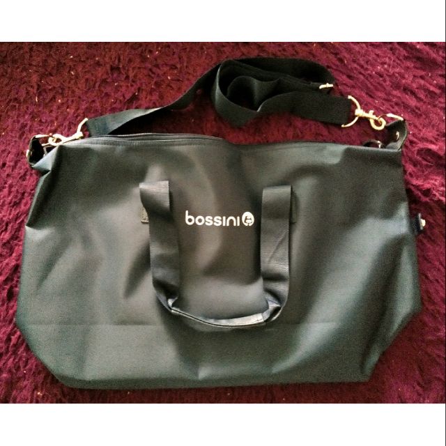 พร้อมส่ง-ฟรี-กระเป๋า-bossini-travel-bag-สีกรม-ค่าจัดส่งฟรี