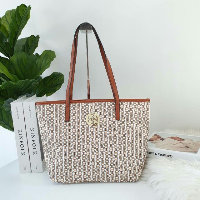 new-arrival-สามสีพร้อมส่งที่ไทย-ใครๆก็ต้องหลงรัก-tory-burch-tote-bag-แท้-outlet