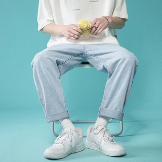 【เสื้อผ้า DM 】กางเกงยีนส์ฤดูร้อนของผู้ชายบางยืดสีอ่อนสบาย ๆ หลวมตรงอินเทรนด์เก้าจุดกางเกง S-5XL