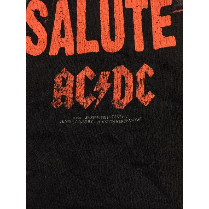 เสื้อยืดผ้าฝ้ายพิมพ์ลายขายดี-เสื้อวงมือสอง-acdc-เอซีดีซี-2011-size-s-มือ2