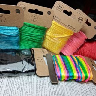 Satin Rattail Cord เชือกหางหนู แบ่งขาย ขนาด 2.5 mm ยาว 10 m เชือกจีน เชือกซาติน สีพื้น / สีรุ้ง