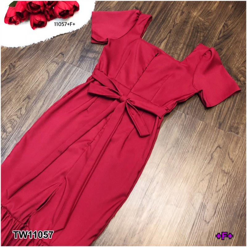 tw11057-maxi-dress-แม็กซี่เดรสคอเหลี่ยม-แขนสั้น-ผ้าสีพื้น-งานผ้าซาร่า-ชายเดรสแต่งระบาย-ข้างเอวมีสายผูกโบว์ซ่อนด้านหลัง-ม