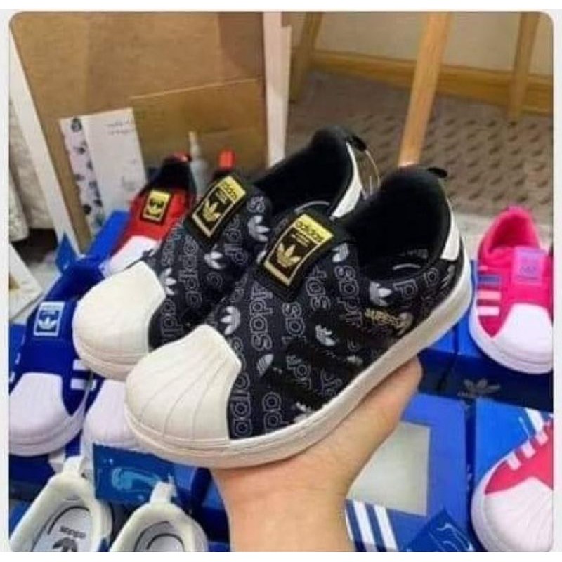 พร้อมส่ง-รองเท้าเด็กadidas