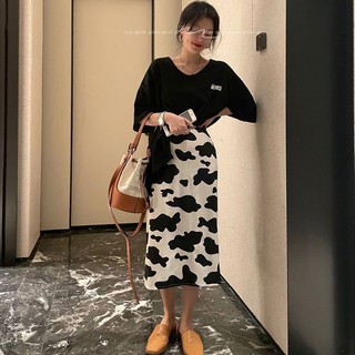 CHUUCHOP_พร้อมส่ง (C6648)🐮🍃 Baby mooo skirts กระโปรงยาวลายน้องวัว มี2ขนาด