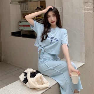 เสื้อยืดแขนสั้น ประดับโบว์ และกระโปรง แฟชั่นฤดูร้อน สําหรับผู้หญิง 2022