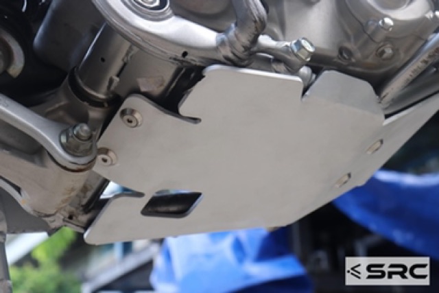 s-อกล่าง-สำหรับ-kawasaki-klx250-klx-300-r-ส่งฟรี-engine-guard-for-kawasaki-klx-250-klx-300-r