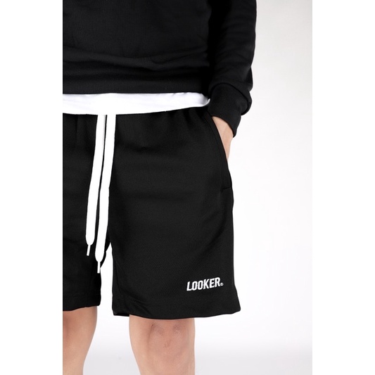 LOOKER- กางเกงวอร์มขาสั้น (ดำแถบขาว)