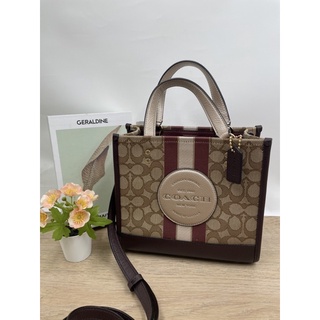 (ผ่อน0%) กระเป๋าสะพายข้าง DEMPSEY TOTE 22 IN SIGNATURE JACQUARD WITH STRIPE AND COACH PATCH (COACH C8406) ลายซีสีน้ำตาล