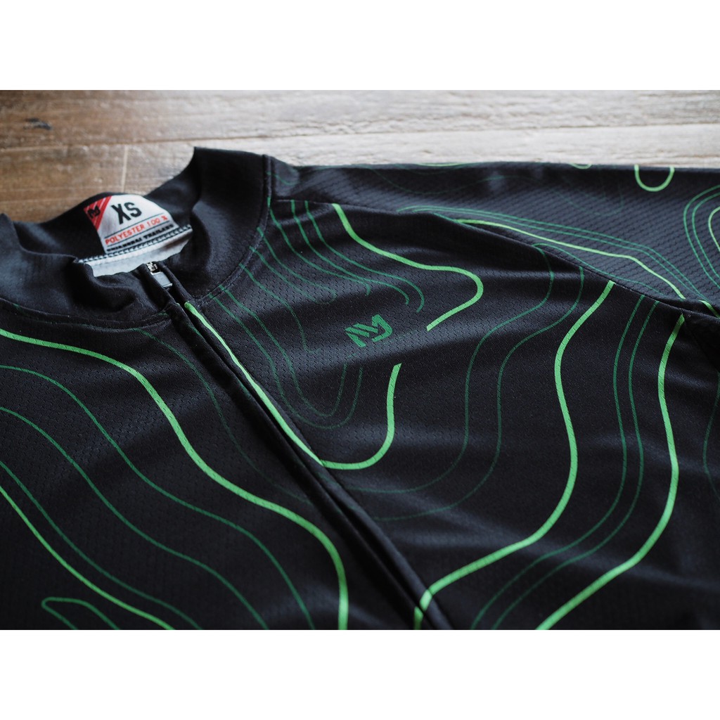 CS064 Black
