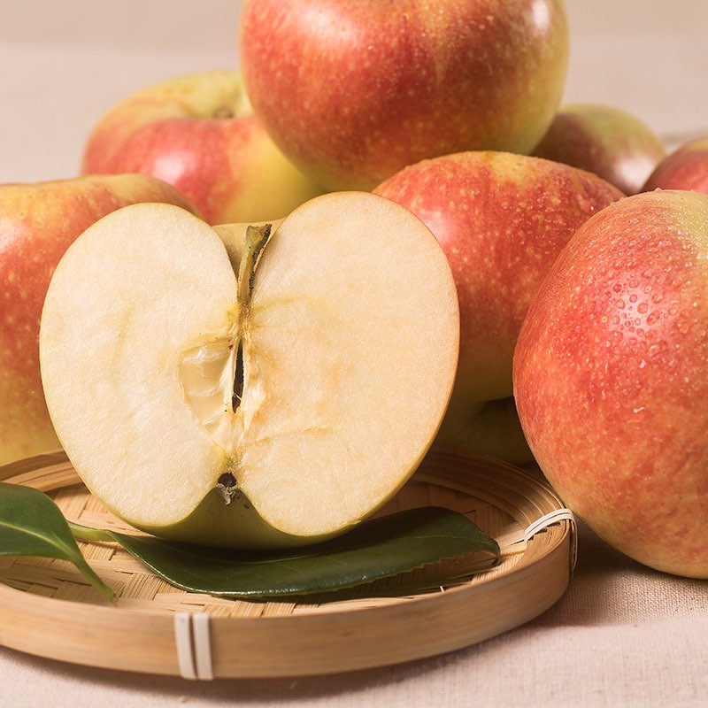 แอปเปิ้ลฟูจิ-3-ลูก-กรอบ-อร่อย-หวานฉ่ำ-ปลูกจีน-ผลไม้