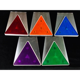 ภาพหน้าปกสินค้าทับทิมสะท้อนแสง (สามเหลี่ยม) พร้อมฐานยึดแผ่นเหล็ก🔺 ที่เกี่ยวข้อง