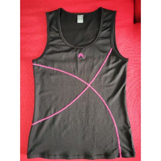 เสื้อออกกำลังกายสีดำ สภาพดีมาก size M