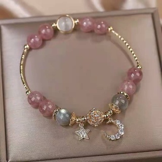 Care U สร้อยข้อมือหินสตรอเบอรี่ควอตซ์ (Strawberry Quartz) และหินมูนสโตน (Moon Stone) พูกุหลาบทอง 14K