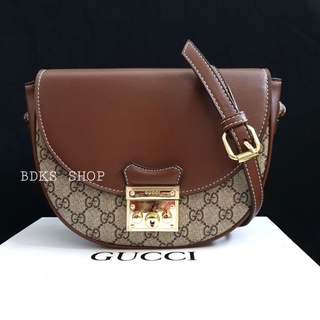 กระเป๋า GUCCCI GG PADLOCK SADDLE MEDIUM SHOULDER BAG