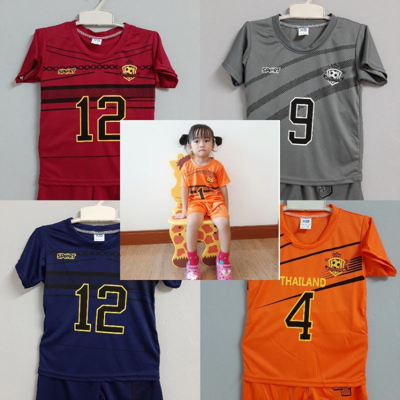 ภาพสินค้าชุดกีฬาเด็ก,ชุดฟุตบอลเด็ก1-6ปีเลือกไซส์เลือกสีได้/แบบลายร้านจัดให้ค่ะ จากร้าน parva16 บน Shopee ภาพที่ 3