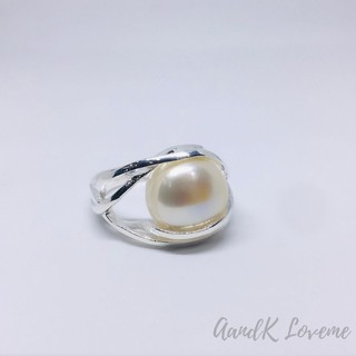 แหวนไข่มุกน้ำจืดแท้ทรงซาลาเปา  รอบวงเป็นเงินขัดเกลี้ยงแท้ (Freshwater Pearl)