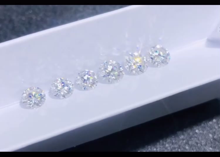 เพชรโมอีส-โมซาไนท์-moissanite-2กะรัต-8mm