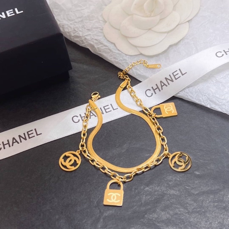 สร้อยข้อมือ-chanel-ห้อย-ร-ทอง-สไตล์สร้อยเลท