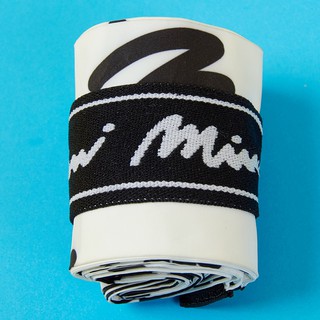 GSP Mimi มีมี่ กระเป๋าผ้าสะท้อนน้ำ พกพาสะดวก ม้วนเก็บง่าย สีขาว ลายโลโก้มีมี่ (AU9UWH)