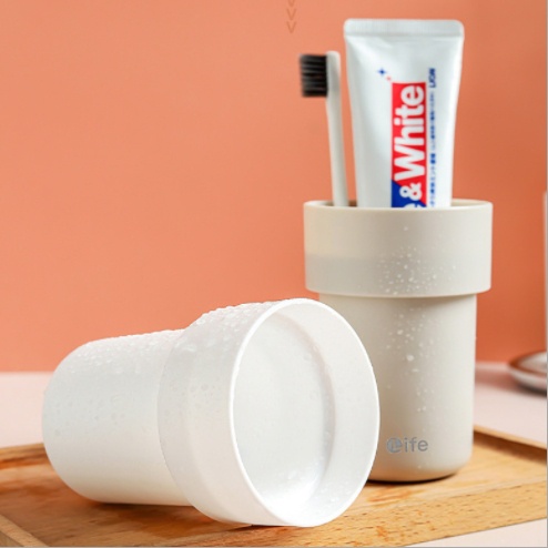 ภาพหน้าปกสินค้าML-058 กล่องเก็บแปรงฟัน ที่ใส่แปรงฟัน แก้วใส่แปรงสีฟันแบบพกพา จากร้าน top_home2022 บน Shopee