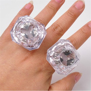 สินค้า แหวนไฟกระพริบ LED แหวนเพชรใหญ่ แหวนมีไฟ