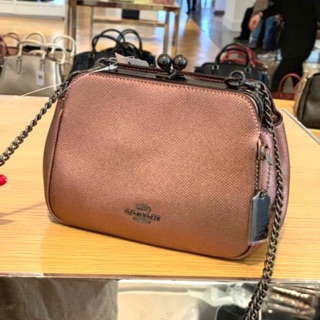 (ผ่อน0%) กระเป๋า สะพายข้าง หนังแท้ สีชมพู เมทัลลิค Coach Metallic Leather Kisslock Crossbody  F80186 สายโซ่