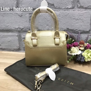 Charles &amp; Keith Structured Handbag ส่งฟรีEMS