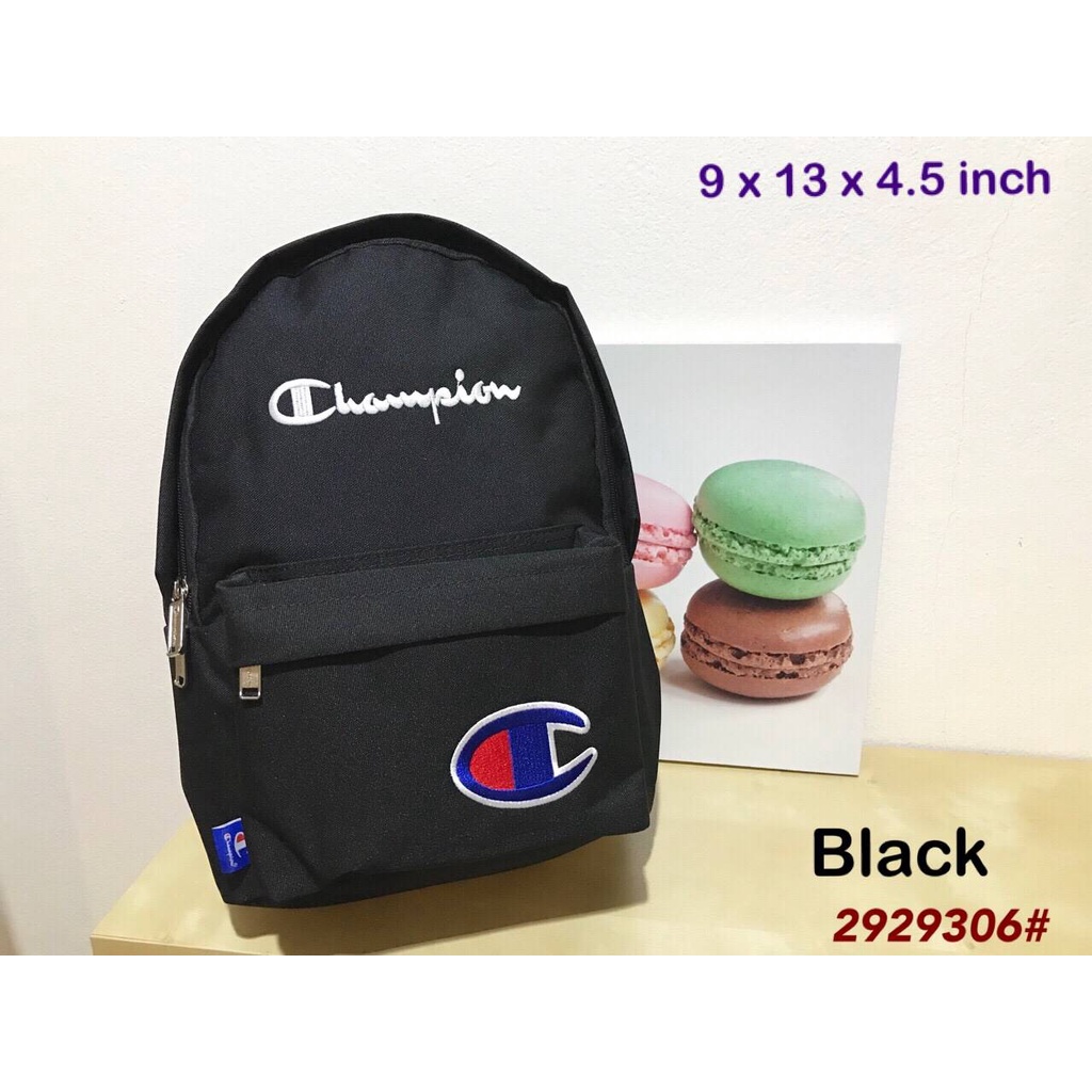 champion-backpack-water-resistant-กันน้ำ-ทำจากผ้าแคนวาส-น้ำหนักเบา-รูปทรงสวย-ทันสมัย