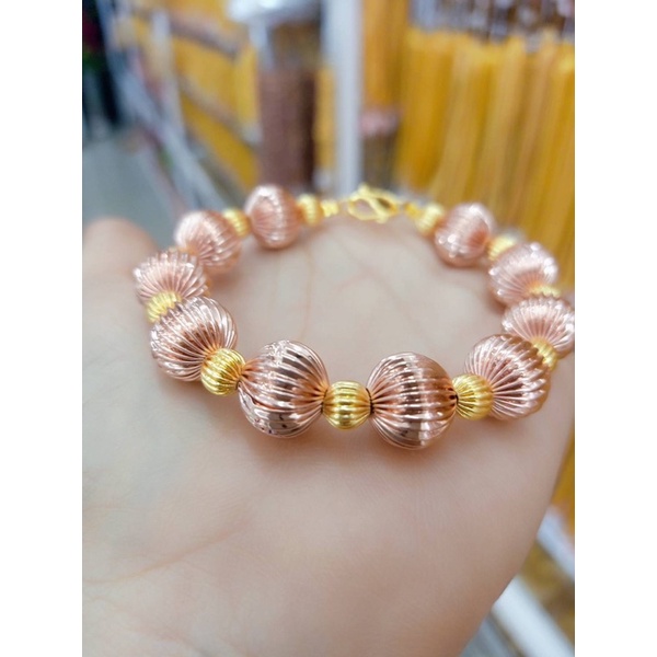 สร้อยข้อมือเม็ดบอลขนแมว