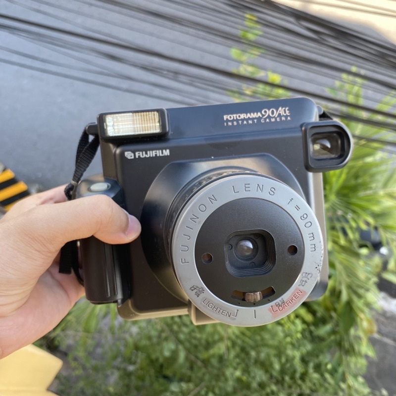 ภาพหน้าปกสินค้ากล้องฟิล์มเสีย งานช่าง ตั้งโชว์ บางตัวใช้งานได้ ตัวที่ 21 ใช้งานได้ จากร้าน filmcamerajapan บน Shopee