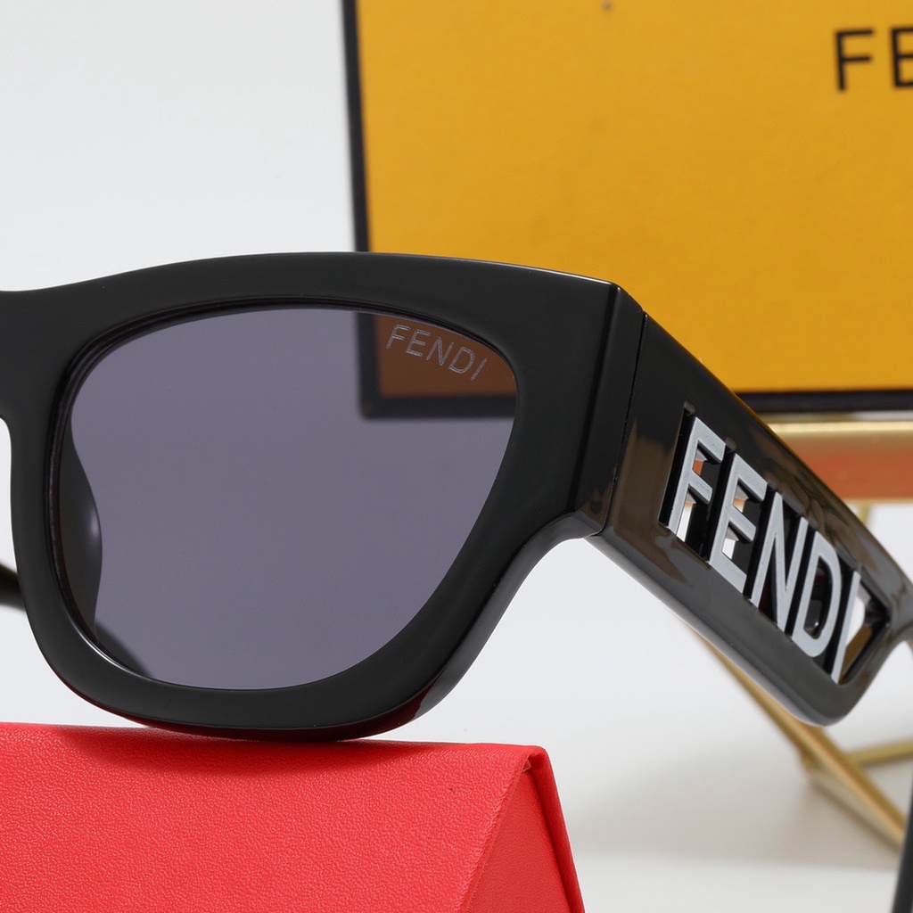 ภาพหน้าปกสินค้าแว่นตากันแดด FENDI แฟชั่นใหม่ สําหรับผู้ชาย ผู้หญิง 2022 2539 จากร้าน dpzsunglas.th บน Shopee