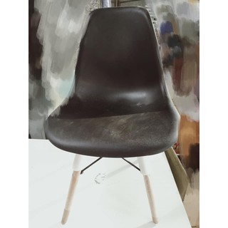 เก้าอี้โมเดิร์น PP ขาไม้ รุ่น M-12010W สีดำ