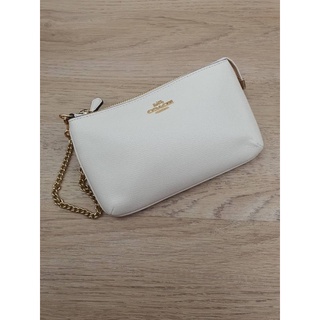 กระเป๋าคล้องมือ LARGE WRISTLET (COACH 73044) หนังแท้ สีขาวสายโซ่สีทอง