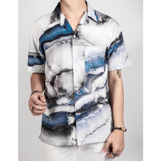 ภาพหน้าปกสินค้าเสื้อเชิ้ตฮาวายแขนสั้น ผ้าไหมอิตาลี 100% (บลู โอนิกซ์) : Hawaii Blue Onyx Marble Shirt  (Short-sleeved) ที่เกี่ยวข้อง