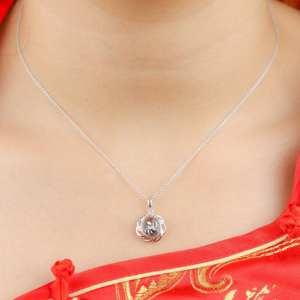 aurora-diamond-จี้เพชรกังหัน-รุ่น-5-diamond-line-collection-white-gold