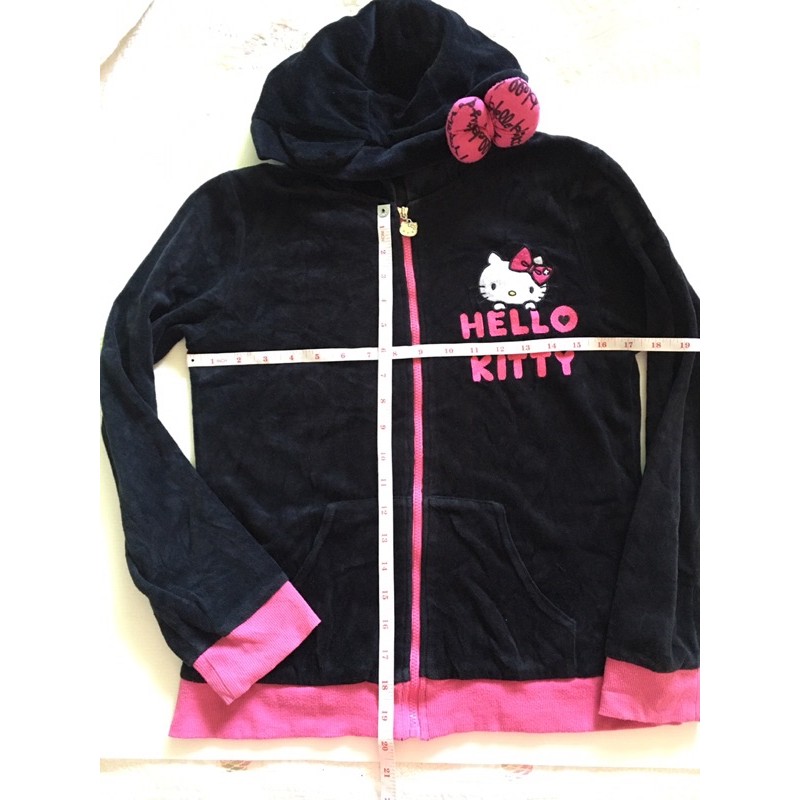 เสื้อกันหนาวhello-kitty-สีดำไม่ซีด-โบว์มีหูน่ารักมากค่ะ-สภาพสวย